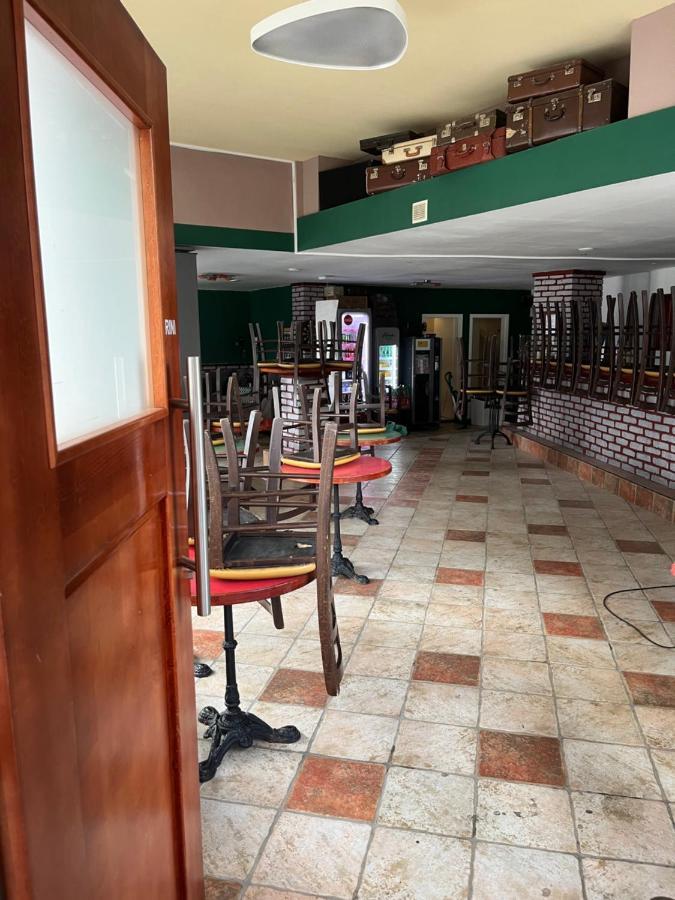 Eagle'S Nest Hostel Постойна Экстерьер фото